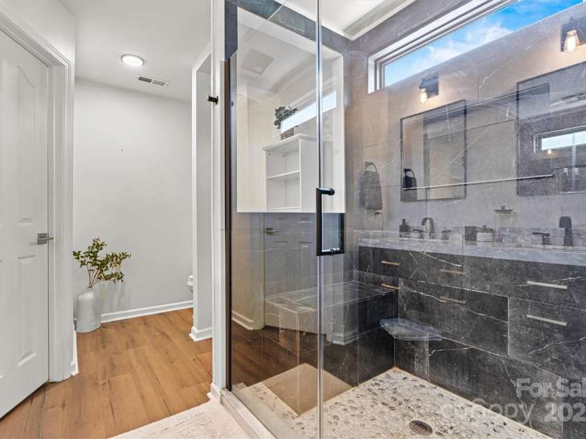 136 Bluffton Road, Mooresville, NC 28115.  MLS# CAR4270872, YatesRealty ID 28584. Master Bathroom
