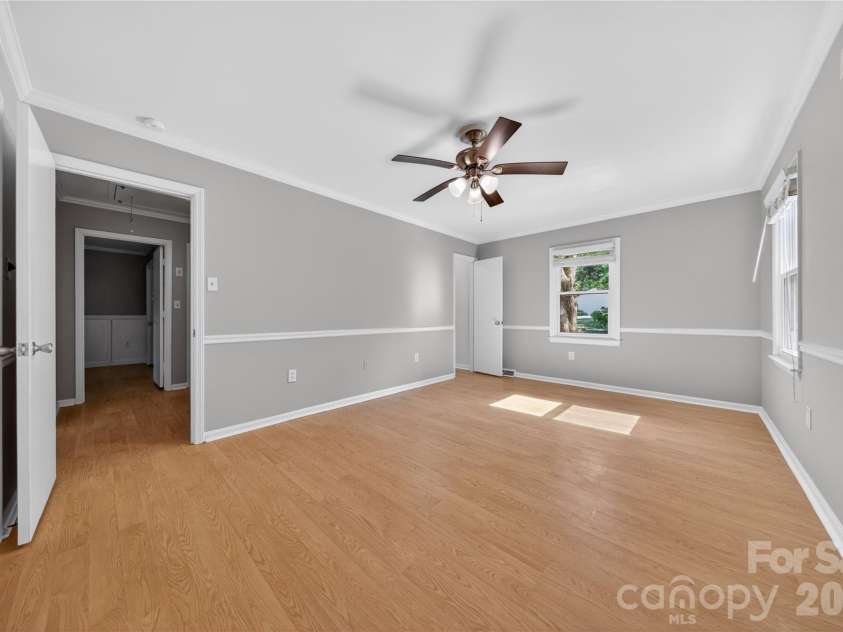 7942 Surreywood Place, Charlotte, NC 28270.  MLS# CAR4373125, YatesRealty ID 28584. Oversized