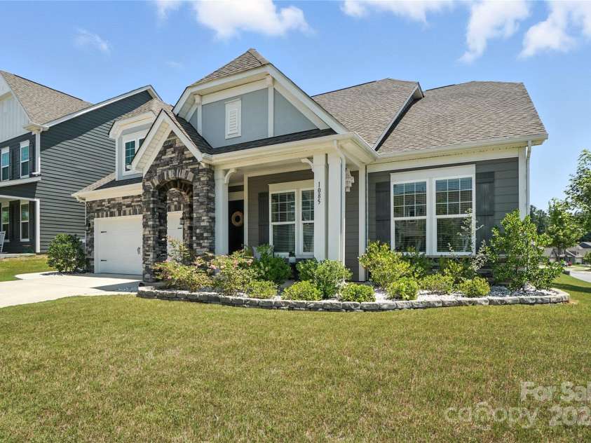 1085 Harbor Bay Drive, Fort Mill, SC 29707.  MLS# CAR4280759, YatesRealty ID 28585. 