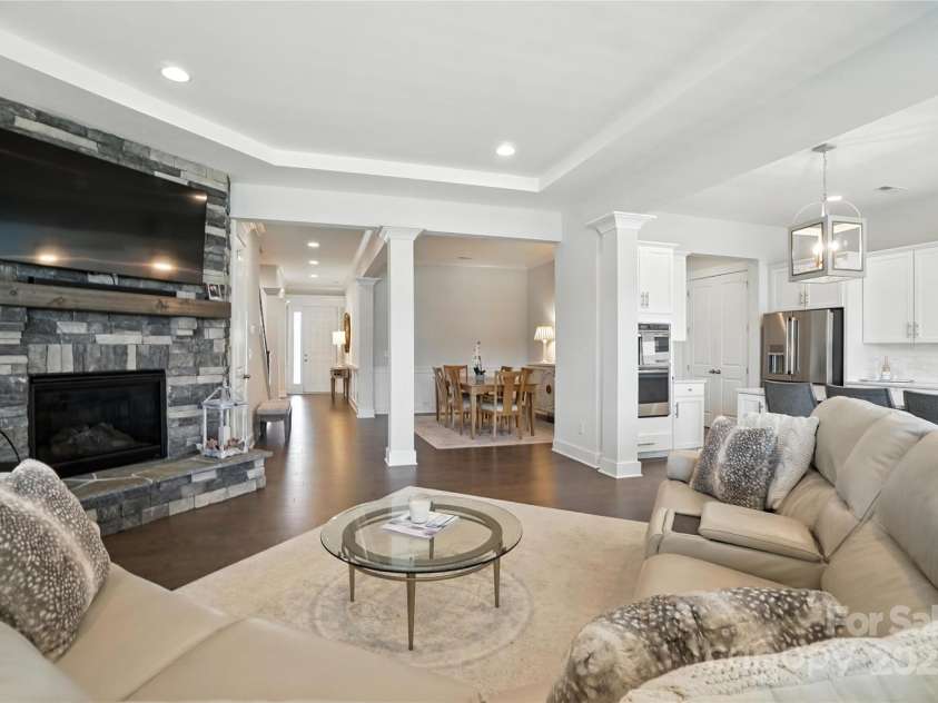 1085 Harbor Bay Drive, Fort Mill, SC 29707.  MLS# CAR4280759, YatesRealty ID 28585. 