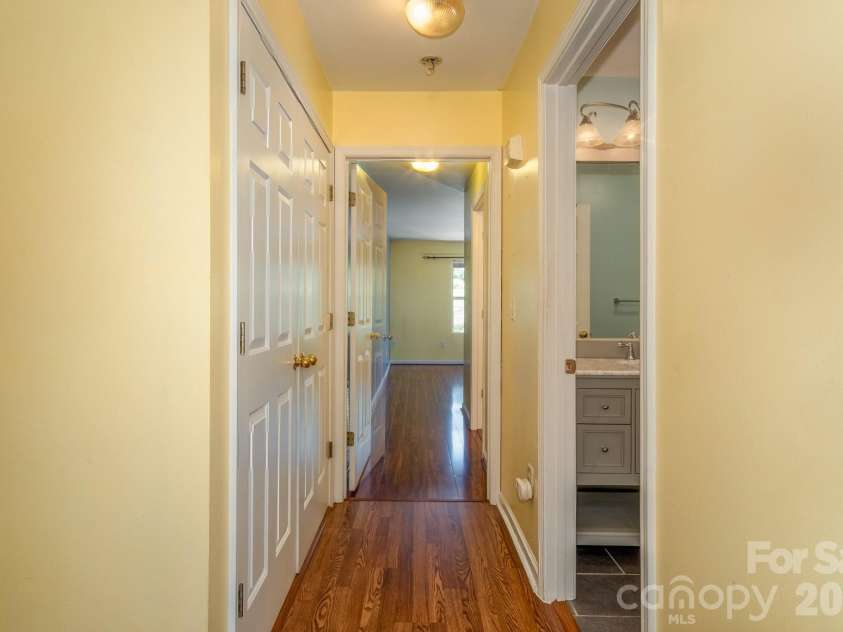 515 Carrington Place, Arden, NC 28704.  MLS# CAR4383772, YatesRealty ID 28586. 