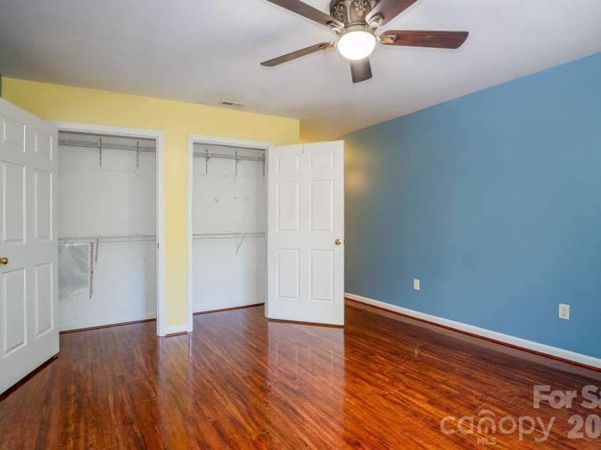 515 Carrington Place, Arden, NC 28704.  MLS# CAR4383772, YatesRealty ID 28586. 