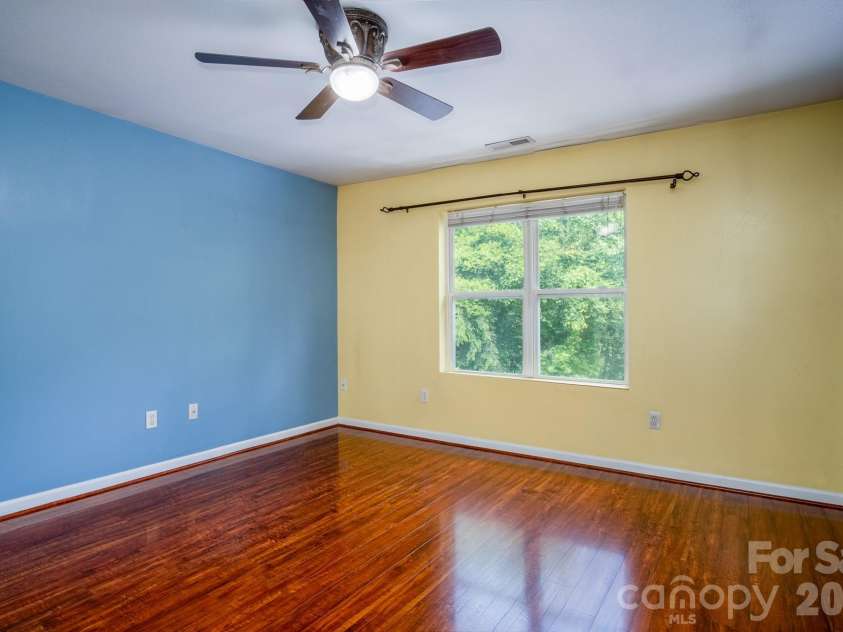 515 Carrington Place, Arden, NC 28704.  MLS# CAR4383772, YatesRealty ID 28586. 