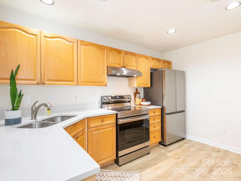 9327 Timothy Court, Charlotte, NC 28277.  MLS# CAR4281866, YatesRealty ID 28589. 