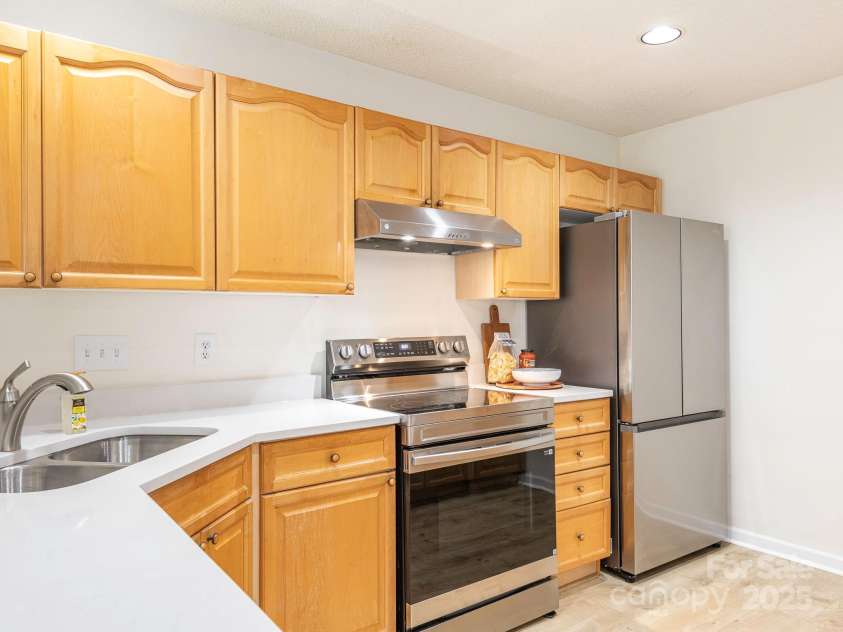 9327 Timothy Court, Charlotte, NC 28277.  MLS# CAR4281866, YatesRealty ID 28589. 