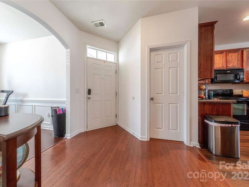 9566 Turning Wheel Drive, Charlotte, NC 28214.  MLS# CAR4226513, YatesRealty ID 2859. Foyer