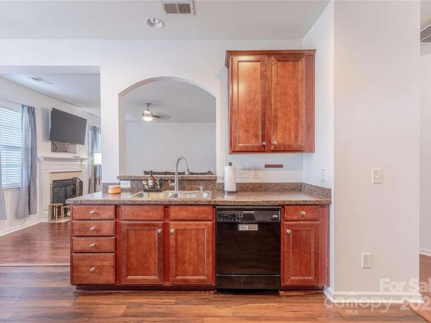 9566 Turning Wheel Drive, Charlotte, NC 28214.  MLS# CAR4226513, YatesRealty ID 2859. Kitchen open to the Great Room