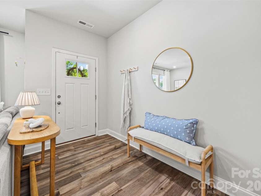 2511 Duncan Avenue, Charlotte, NC 28205.  MLS# CAR4383091, YatesRealty ID 28591. Foyer