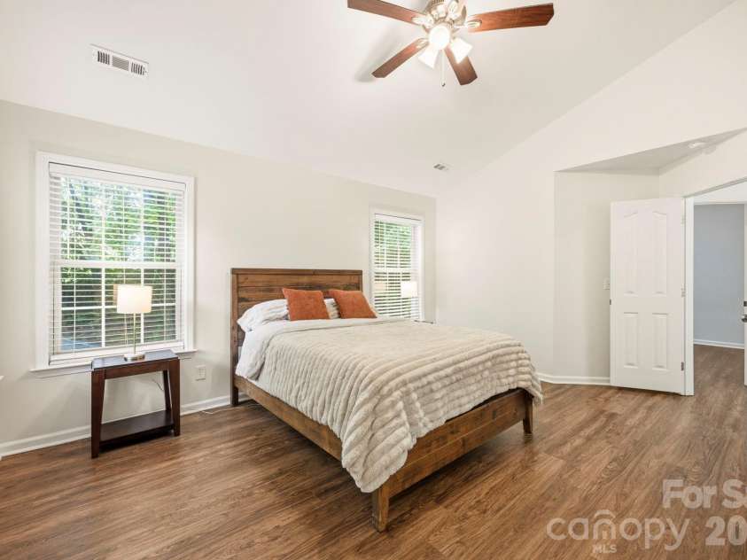 4902 Windchase Lane, Charlotte, NC 28269.  MLS# CAR4389569, YatesRealty ID 28592. Primary Bedroom