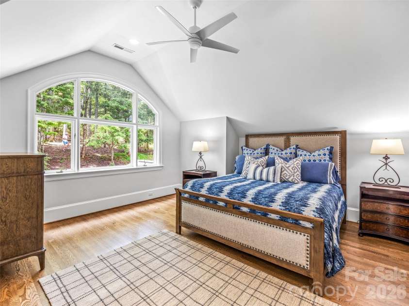 4 Cedar Hill Drive, Asheville, NC 28803.  MLS# CAR4390300, YatesRealty ID 28593. 