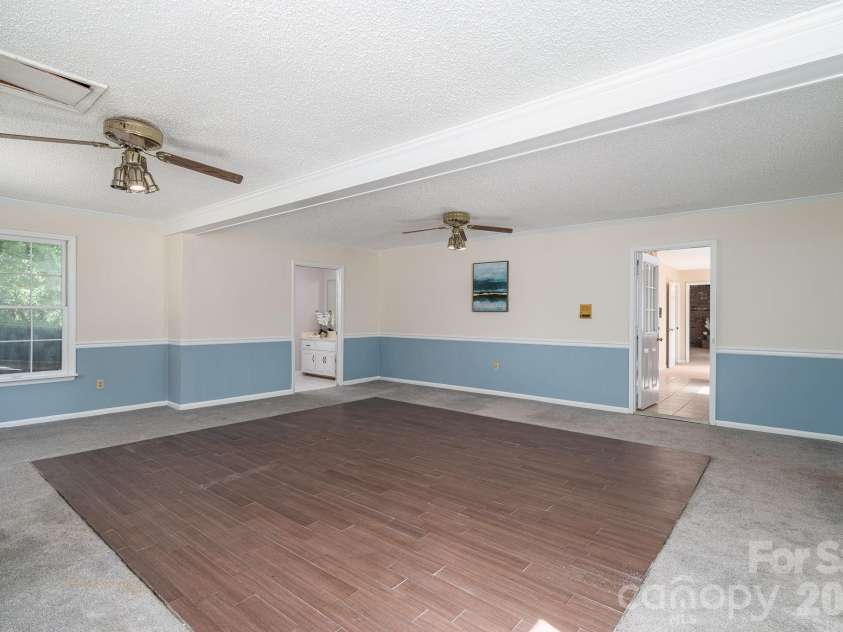 2302 Lowell Bethesda Road, Gastonia, NC 28056.  MLS# CAR4390007, YatesRealty ID 28594. 