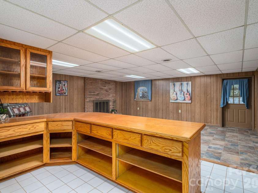 2302 Lowell Bethesda Road, Gastonia, NC 28056.  MLS# CAR4390007, YatesRealty ID 28594. 