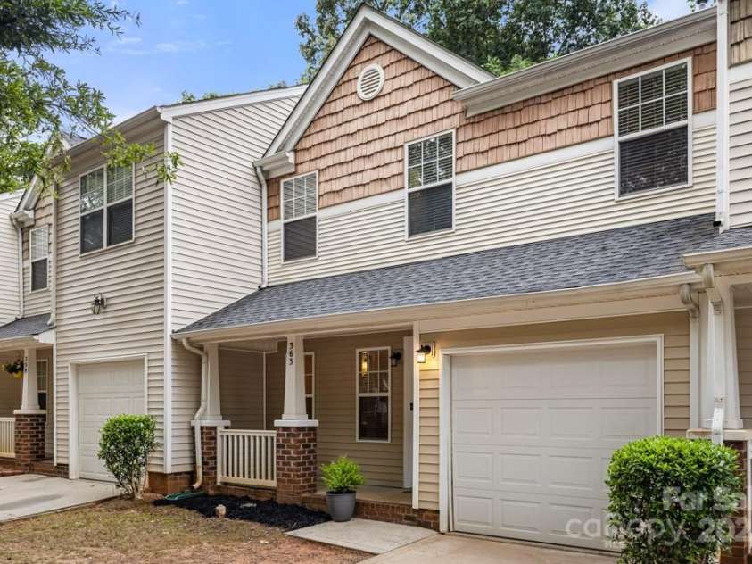 363 Doughton Lane, Charlotte, NC 28217.  MLS# CAR4280085, YatesRealty ID 28595. 