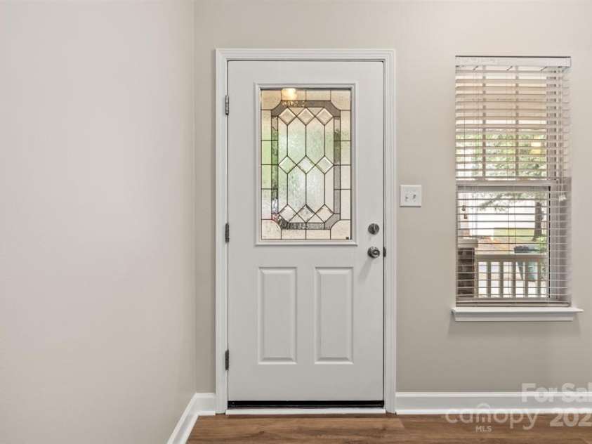 363 Doughton Lane, Charlotte, NC 28217.  MLS# CAR4280085, YatesRealty ID 28595. 