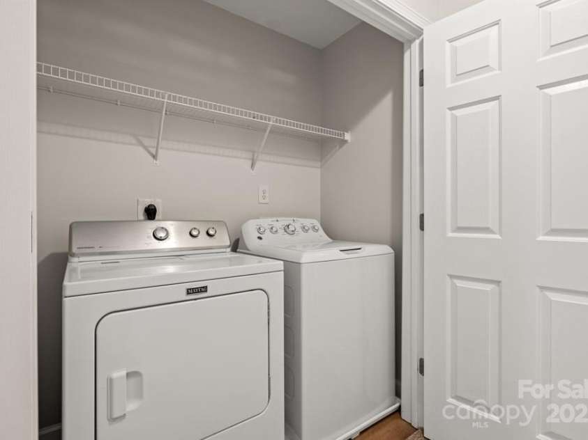 363 Doughton Lane, Charlotte, NC 28217.  MLS# CAR4280085, YatesRealty ID 28595. 