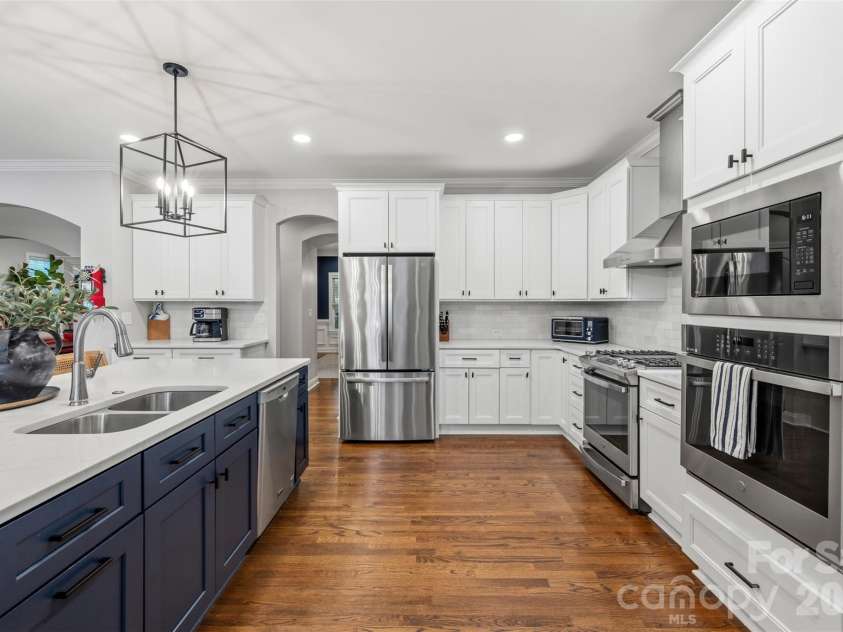 8023 Pendley Lane, Huntersville, NC 28078.  MLS# CAR4385393, YatesRealty ID 28595. 
