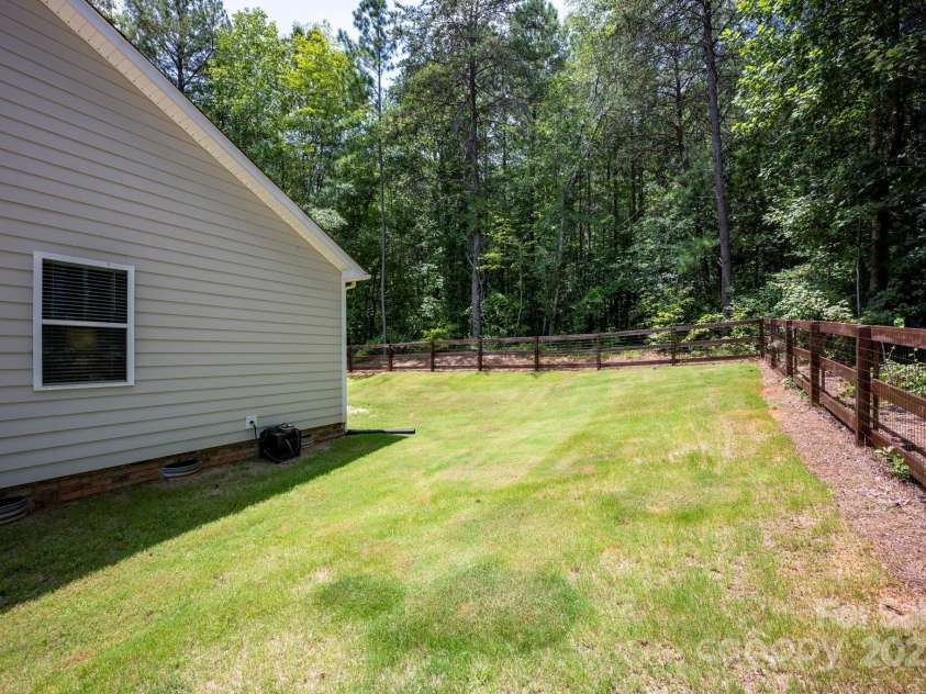 1367 Ron Whicker Drive, Catawba, NC 28609.  MLS# CAR4284264, YatesRealty ID 28596. 