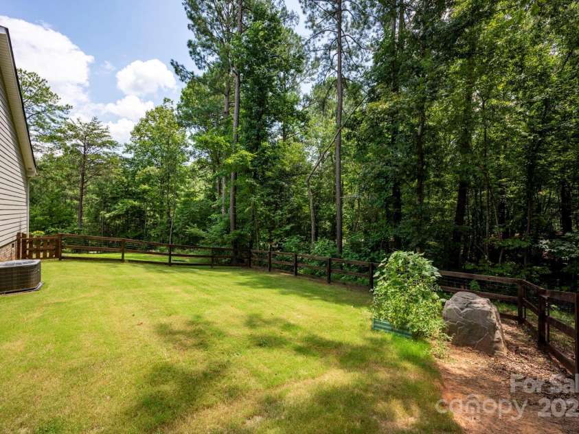 1367 Ron Whicker Drive, Catawba, NC 28609.  MLS# CAR4284264, YatesRealty ID 28596. 