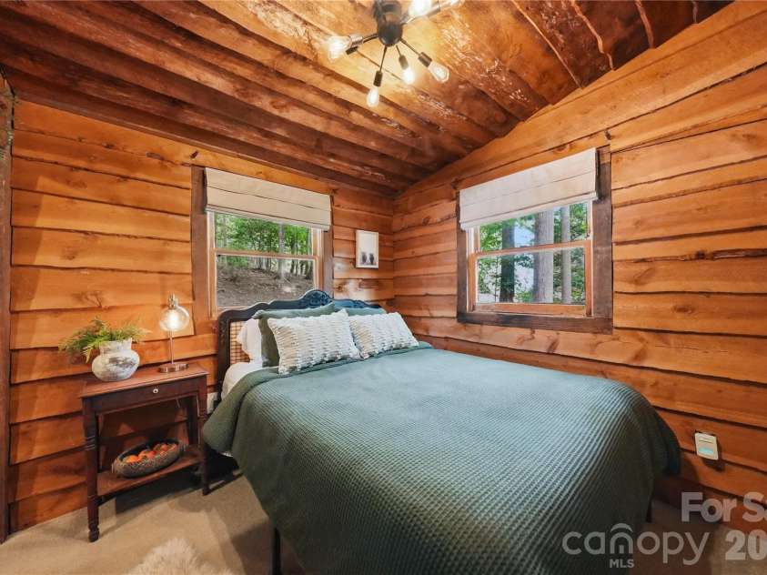 300 Clark Cove Road, Statesville, NC 28677.  MLS# CAR4384185, YatesRealty ID 28596. 