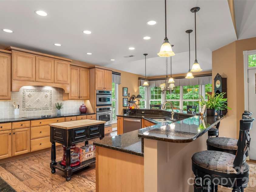 483 Cross Creek Drive, Marion, NC 28752.  MLS# CAR4384240, YatesRealty ID 28597. 
