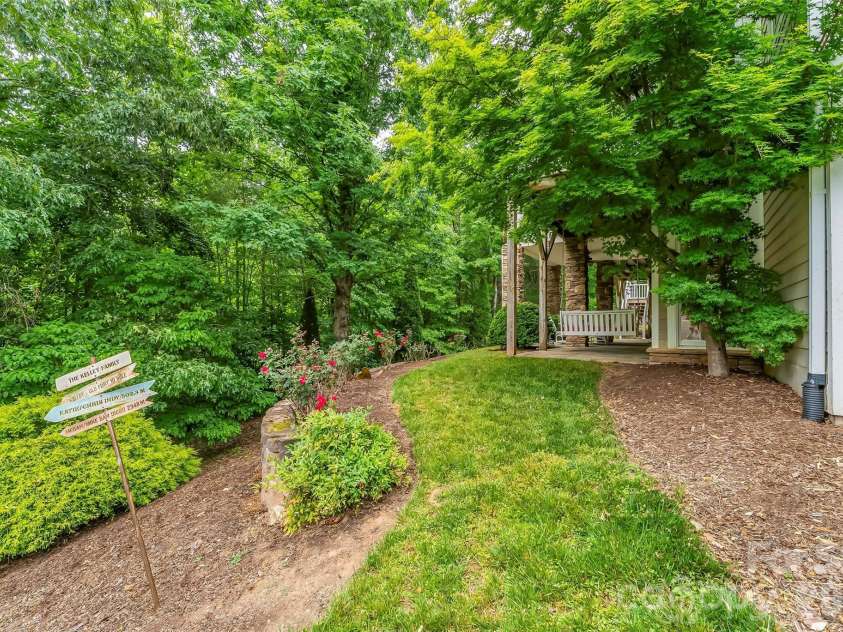 483 Cross Creek Drive, Marion, NC 28752.  MLS# CAR4384240, YatesRealty ID 28597. 