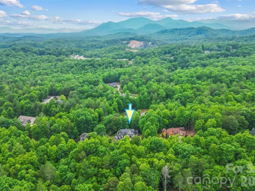 483 Cross Creek Drive, Marion, NC 28752.  MLS# CAR4384240, YatesRealty ID 28597. 