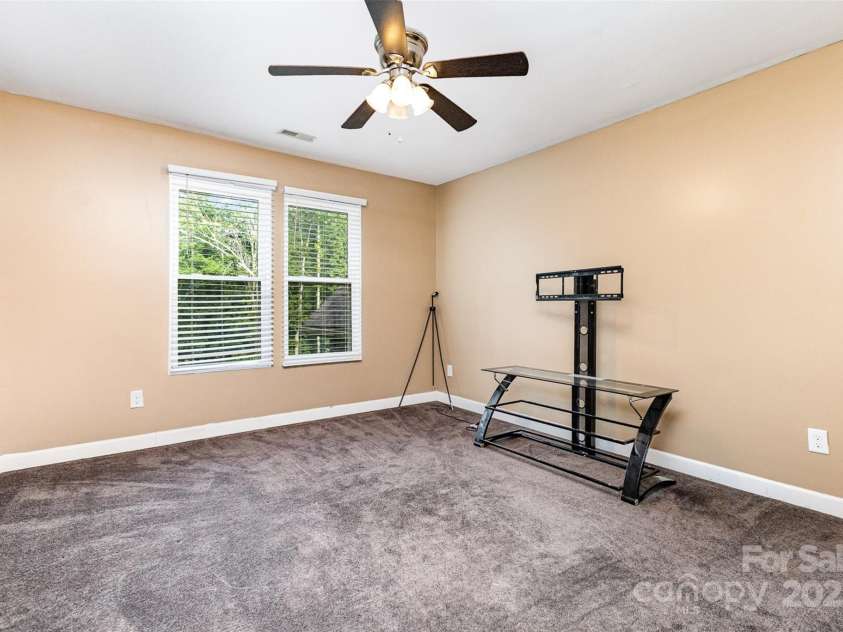 8615 Ferguson Road, Charlotte, NC 28227.  MLS# CAR4281586, YatesRealty ID 28597. 