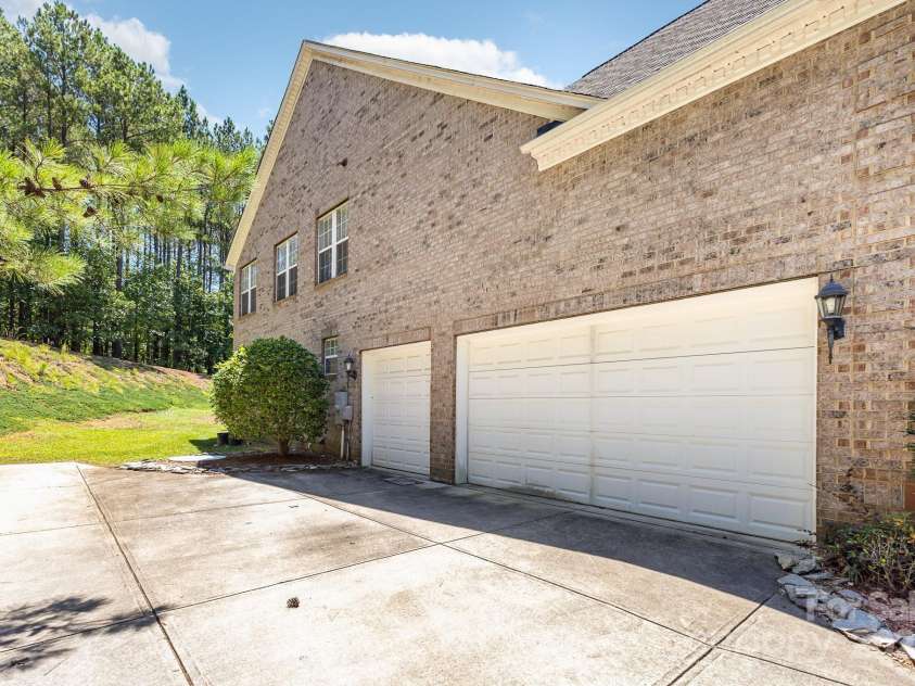 108 Laurel Glen Court, Mount Holly, NC 28120.  MLS# CAR4281182, YatesRealty ID 28598. 