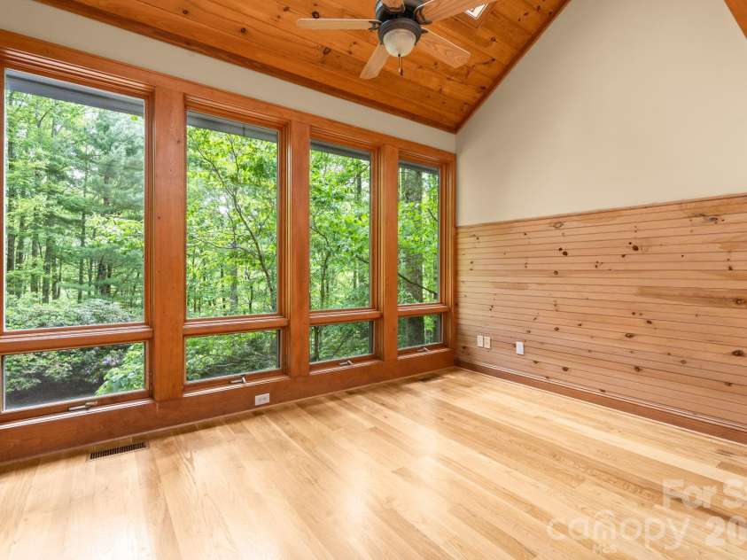 373 The Settlement Road, Boone, NC 28607.  MLS# CAR4383795, YatesRealty ID 28598. 