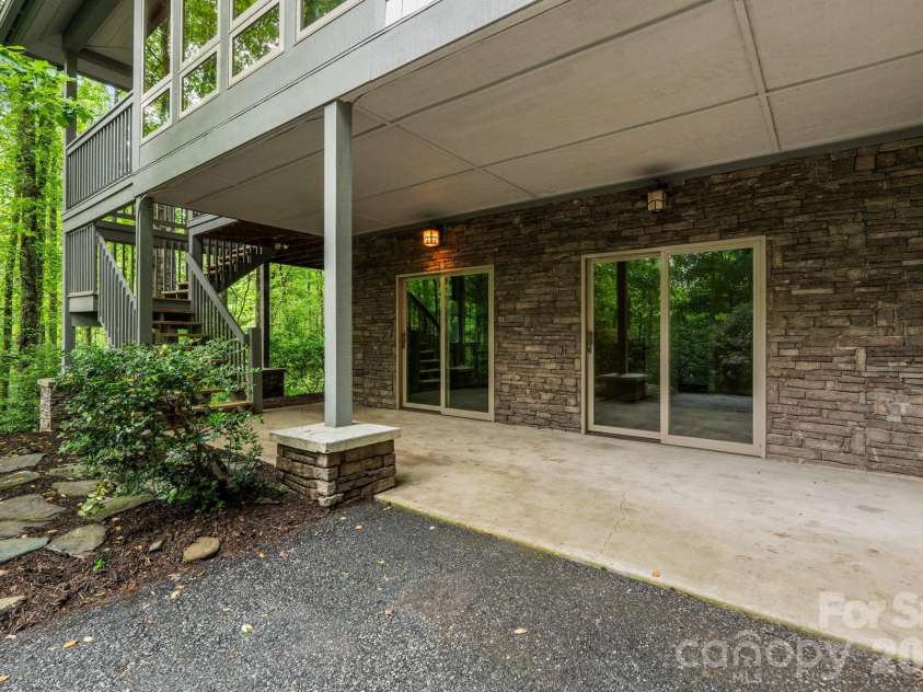 373 The Settlement Road, Boone, NC 28607.  MLS# CAR4383795, YatesRealty ID 28598. 