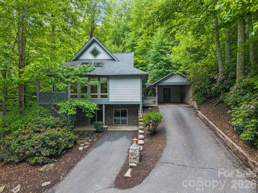 373 The Settlement Road, Boone, NC 28607.  MLS# CAR4383795, YatesRealty ID 28598. 