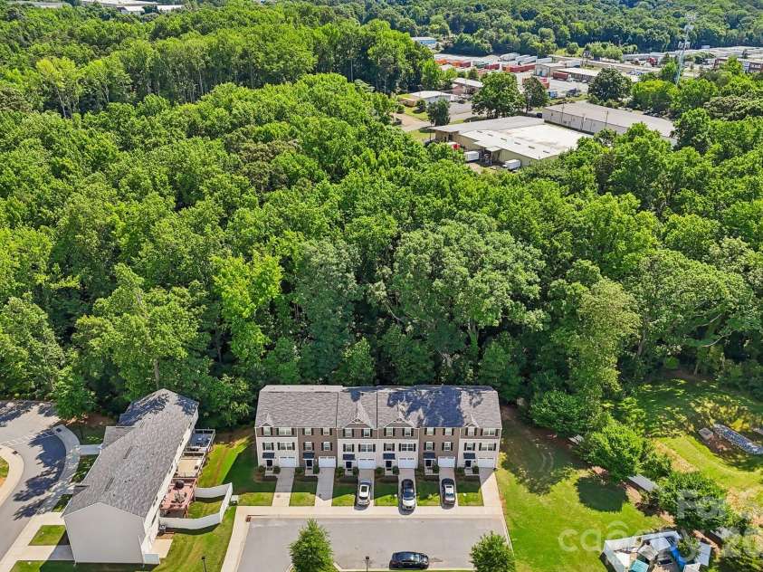 5024 Winding Jordan Lane, Charlotte, NC 28269.  MLS# CAR4385266, YatesRealty ID 28599. 