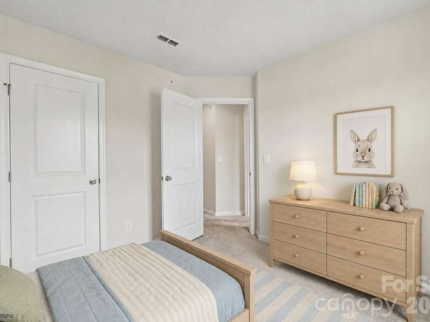 5024 Winding Jordan Lane, Charlotte, NC 28269.  MLS# CAR4385266, YatesRealty ID 28599. 