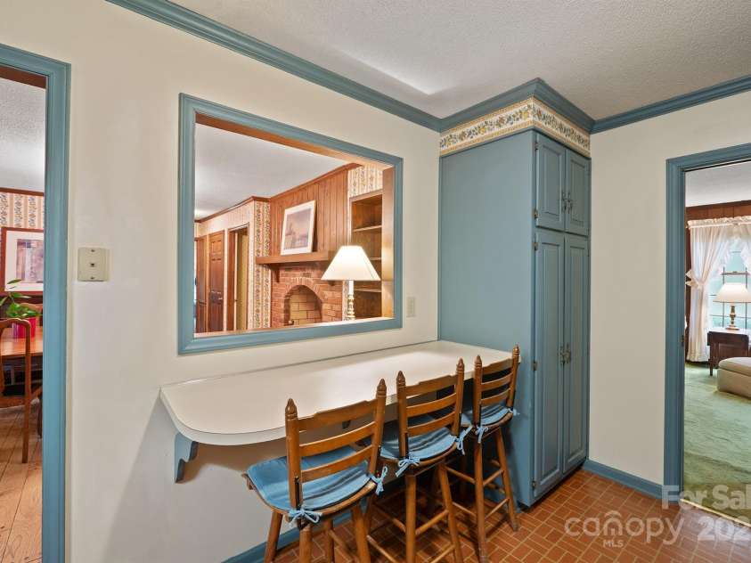 112 Julia Drive, Lincolnton, NC 28092.  MLS# CAR4257855, YatesRealty ID 286. 