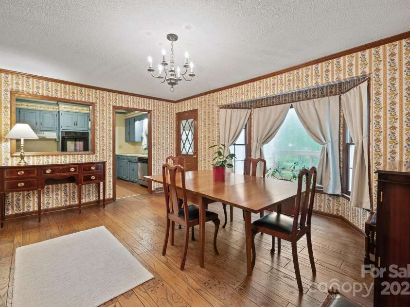 112 Julia Drive, Lincolnton, NC 28092.  MLS# CAR4257855, YatesRealty ID 286. 