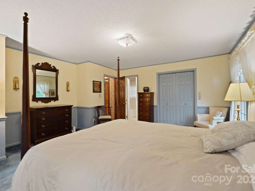 112 Julia Drive, Lincolnton, NC 28092.  MLS# CAR4257855, YatesRealty ID 286. 