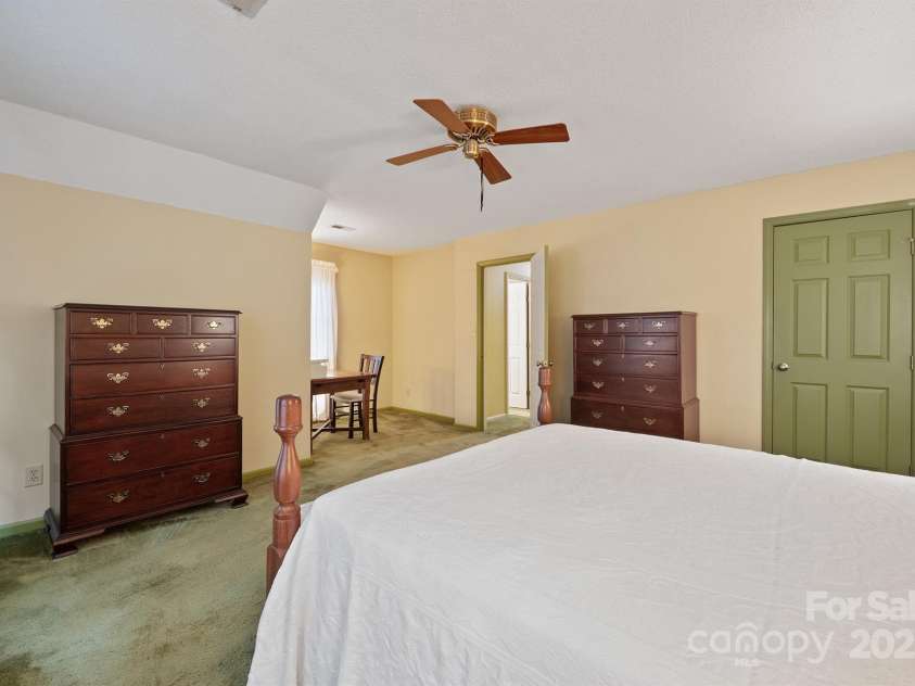 112 Julia Drive, Lincolnton, NC 28092.  MLS# CAR4257855, YatesRealty ID 286. 