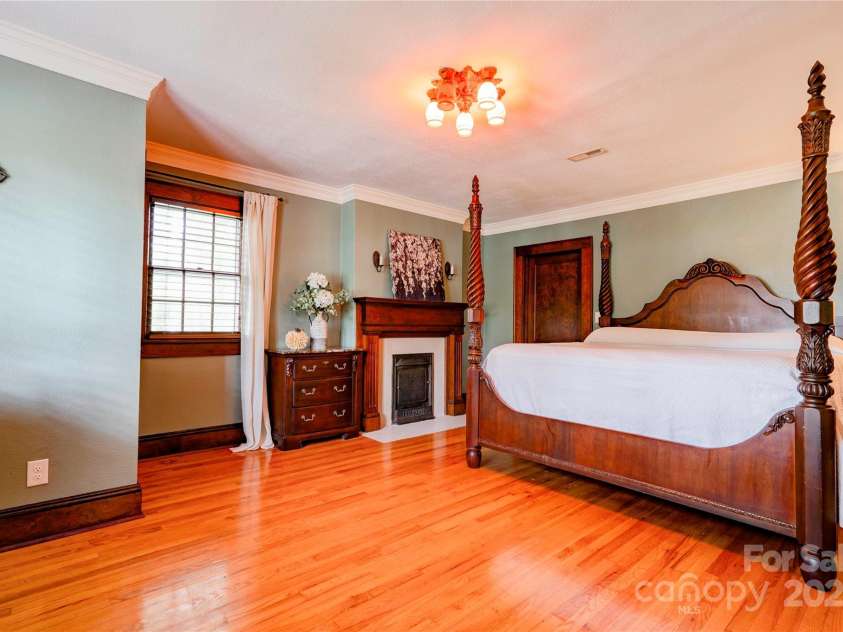 304 Belvedere Avenue, Shelby, NC 28150.  MLS# CAR4310966, YatesRealty ID 286. Primary Bedroom