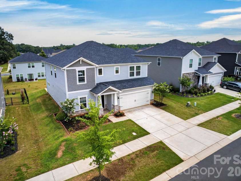 1041 Red Apple Street, Monroe, NC 28110.  MLS# CAR4400677, YatesRealty ID 2860. Driveway / Sidewalk