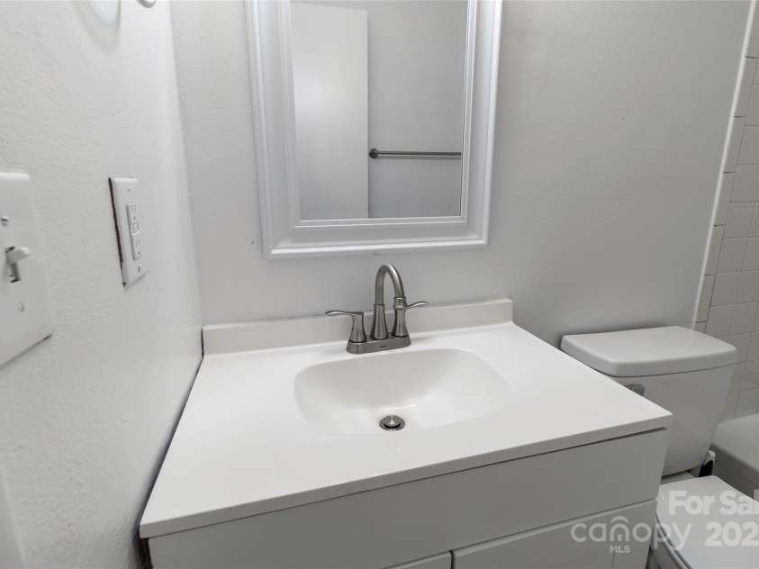 326 Orchard Trace Lane, Charlotte, NC 28213.  MLS# CAR4267478, YatesRealty ID 28601. 