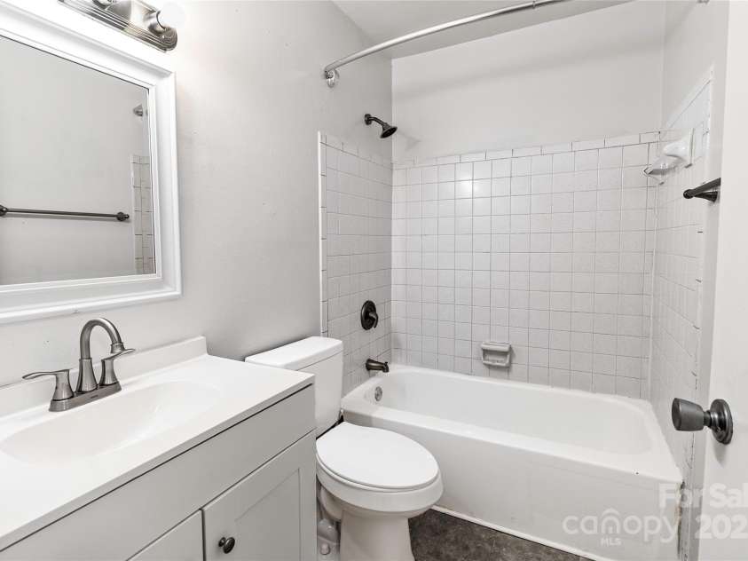 326 Orchard Trace Lane, Charlotte, NC 28213.  MLS# CAR4267478, YatesRealty ID 28601. 