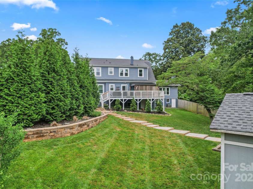 509 Oak Street, Lincolnton, NC 28092.  MLS# CAR4261589, YatesRealty ID 28602. 