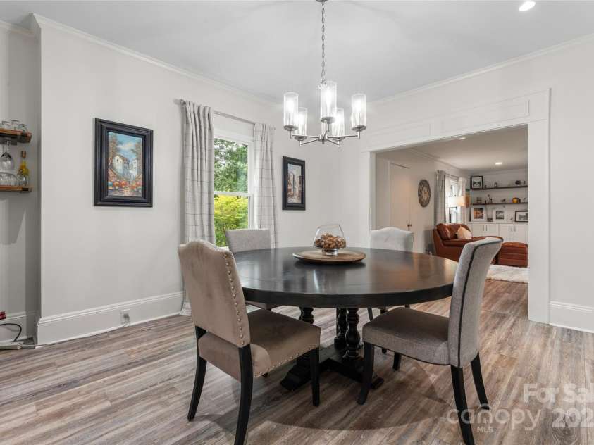 509 Oak Street, Lincolnton, NC 28092.  MLS# CAR4261589, YatesRealty ID 28602. 