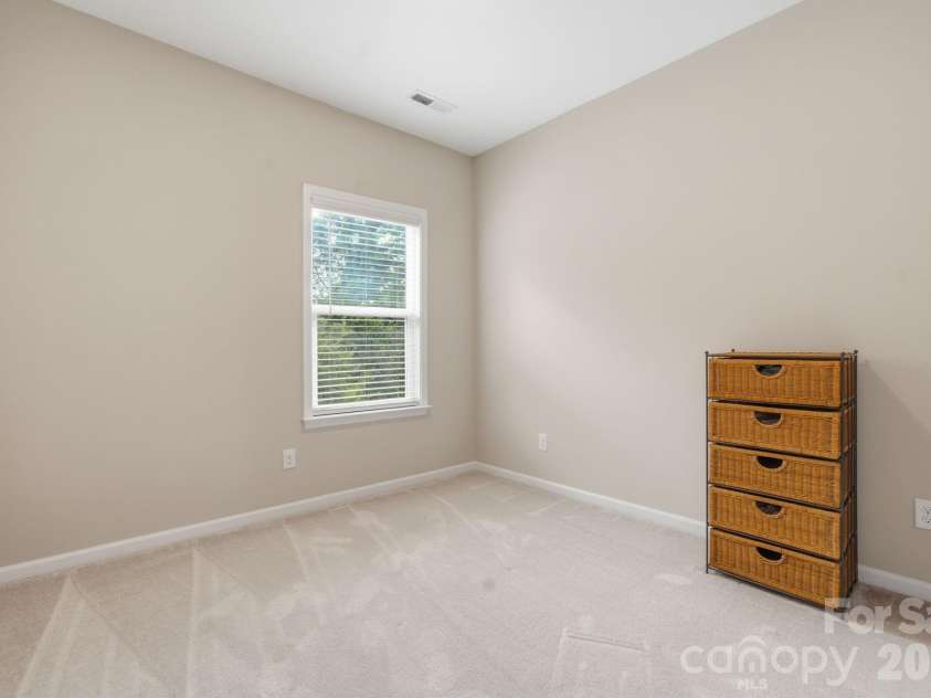507 Upper Stone Circle, Charlotte, NC 28211.  MLS# CAR4387070, YatesRealty ID 28603. 