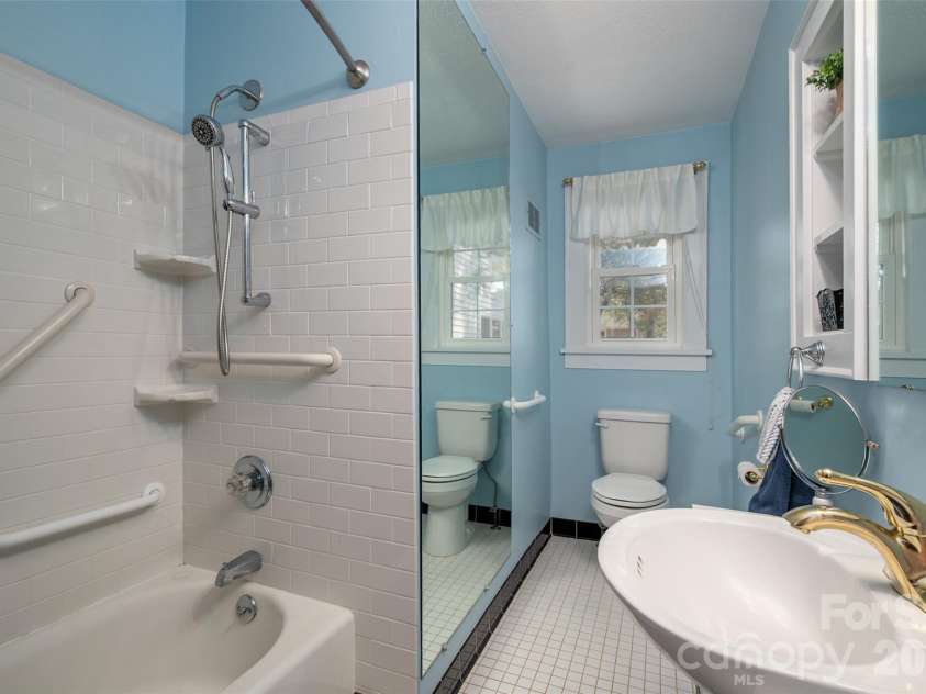 116 Hill Street, Fort Mill, SC 29715.  MLS# CAR4387679, YatesRealty ID 28604. 