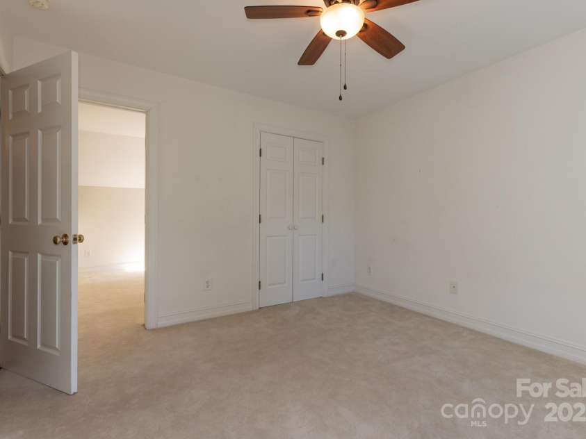 2101 Congress Court, Kannapolis, NC 28083.  MLS# CAR4254468, YatesRealty ID 28604. 