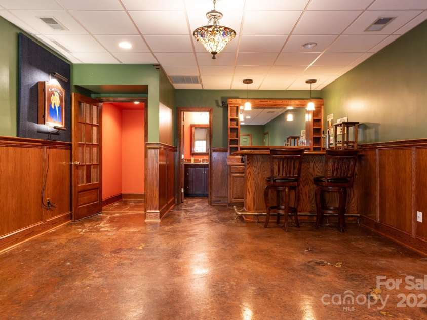 2101 Congress Court, Kannapolis, NC 28083.  MLS# CAR4254468, YatesRealty ID 28604. 