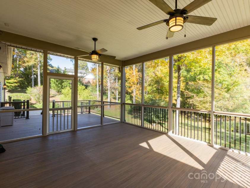 2101 Congress Court, Kannapolis, NC 28083.  MLS# CAR4254468, YatesRealty ID 28604. 