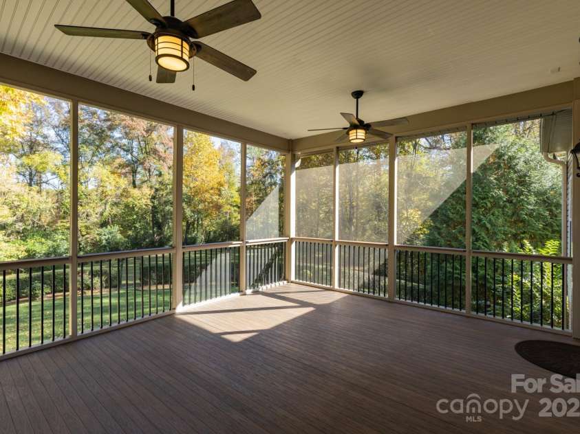 2101 Congress Court, Kannapolis, NC 28083.  MLS# CAR4254468, YatesRealty ID 28604. 