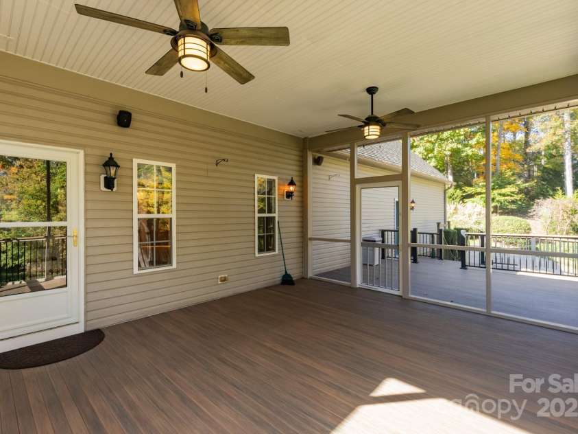 2101 Congress Court, Kannapolis, NC 28083.  MLS# CAR4254468, YatesRealty ID 28604. 